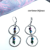 Boucles d'oreilles pendantes originales et modernes en forme creoles avec pendentif en hématite couleur arc-en-ciel 