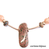 collier original et unique en pierre fine unakite et pierre de lune saumon.
Collier fait main et unique crée à Beynes dans les Yvelines